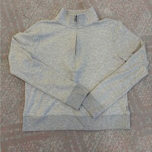 Travis Matthew Women’s small Gray Quarter-Zip Pullover